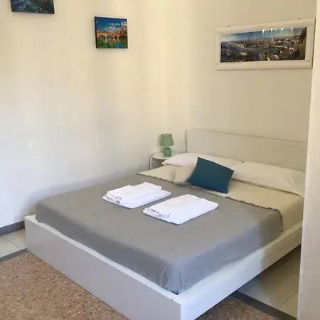 A Due Passi Da Giulietta-casa Montecchi 3* ヴェローナ