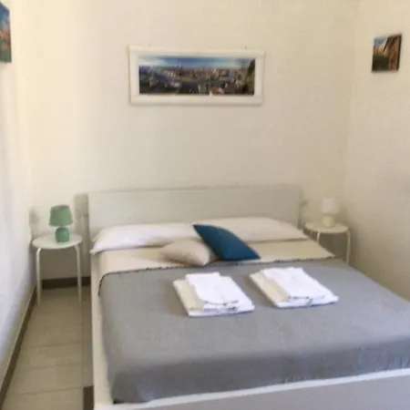 A Due Passi Da Giulietta-casa Montecchi
