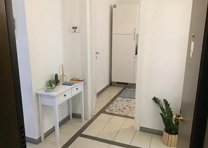 Gasthuis A Due Passi Da Giulietta-casa Montecchi Verona