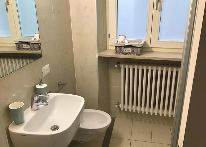 A Due Passi Da Giulietta-casa Montecchi Pensión Verona