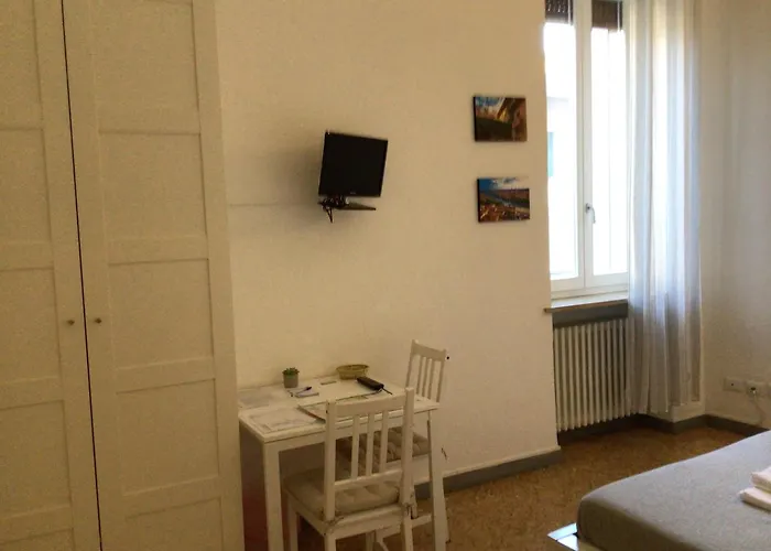 A Due Passi Da Giulietta-casa Montecchi Pensionat Verona